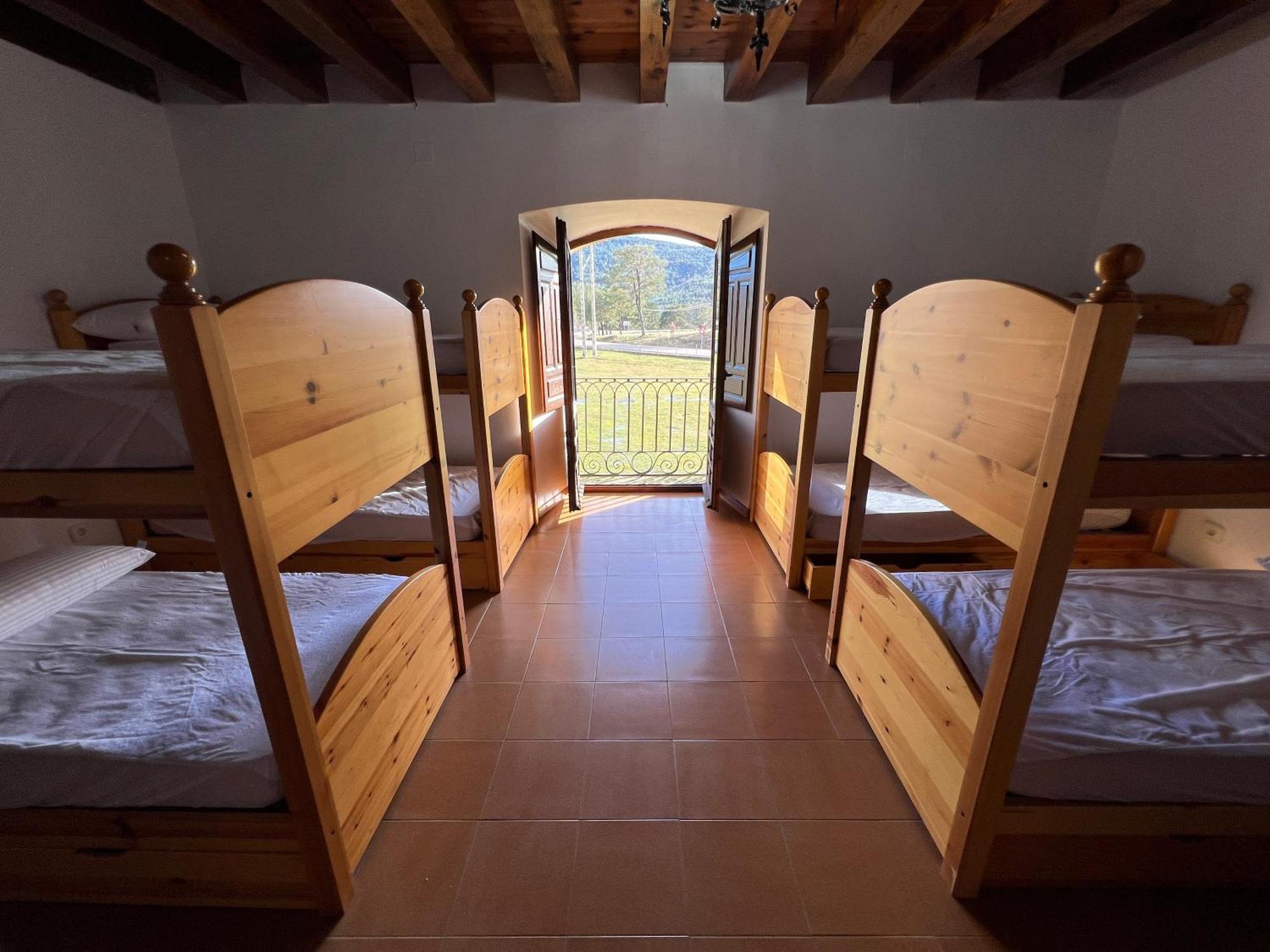 Albergue Pinares - La Casona De Revenga Regumiel de la Sierra 外观 照片